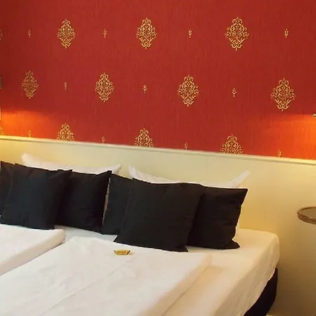 Domstern 3* Keulen