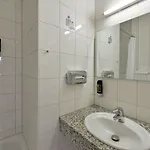 Domstern מלון 3*