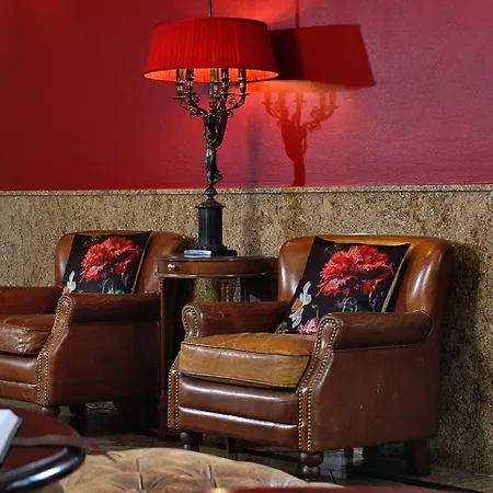 Domstern Hotel