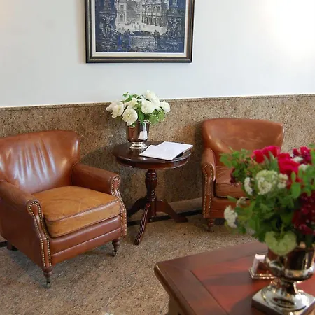 فندق Domstern 3*